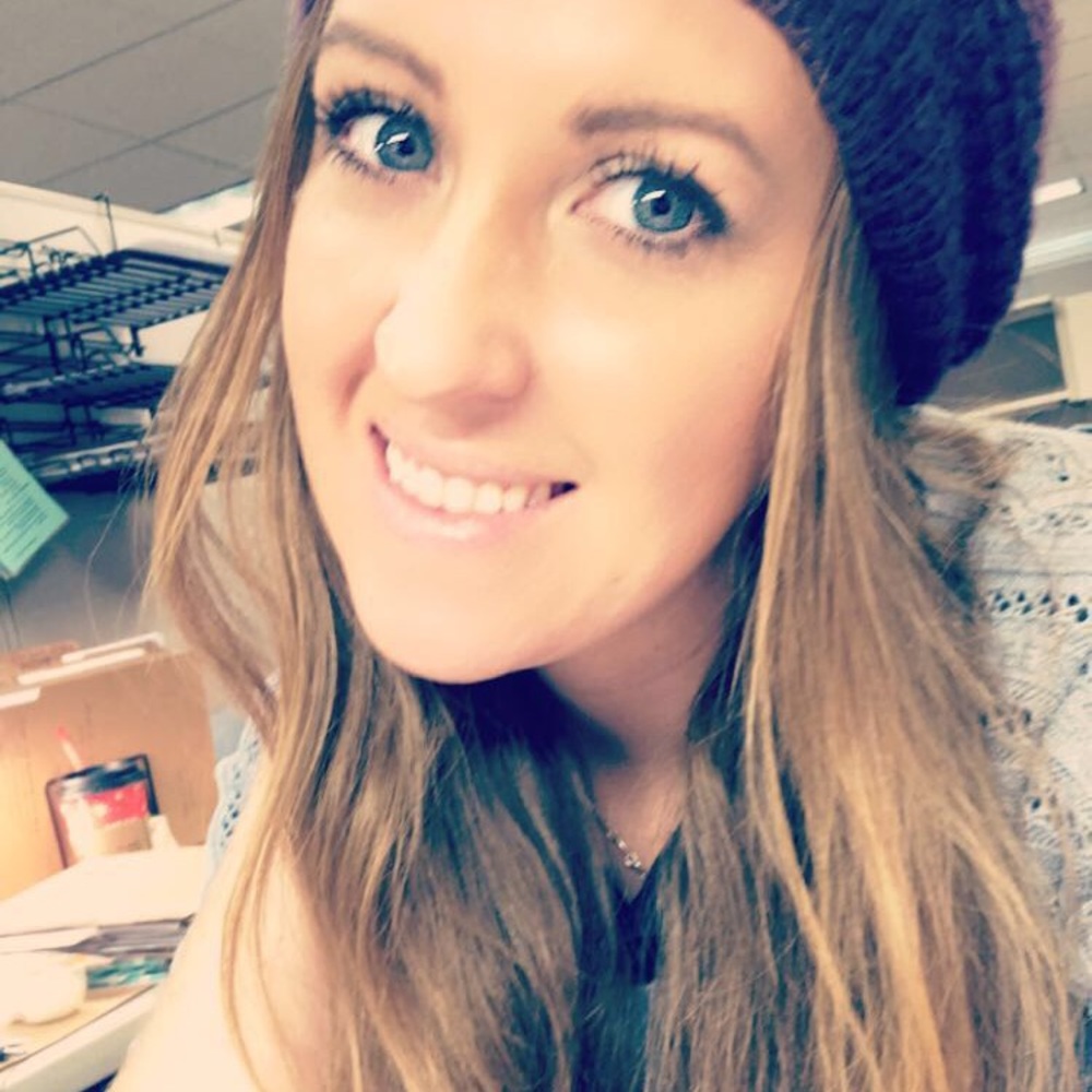 Meet your Posher, Caitlin..